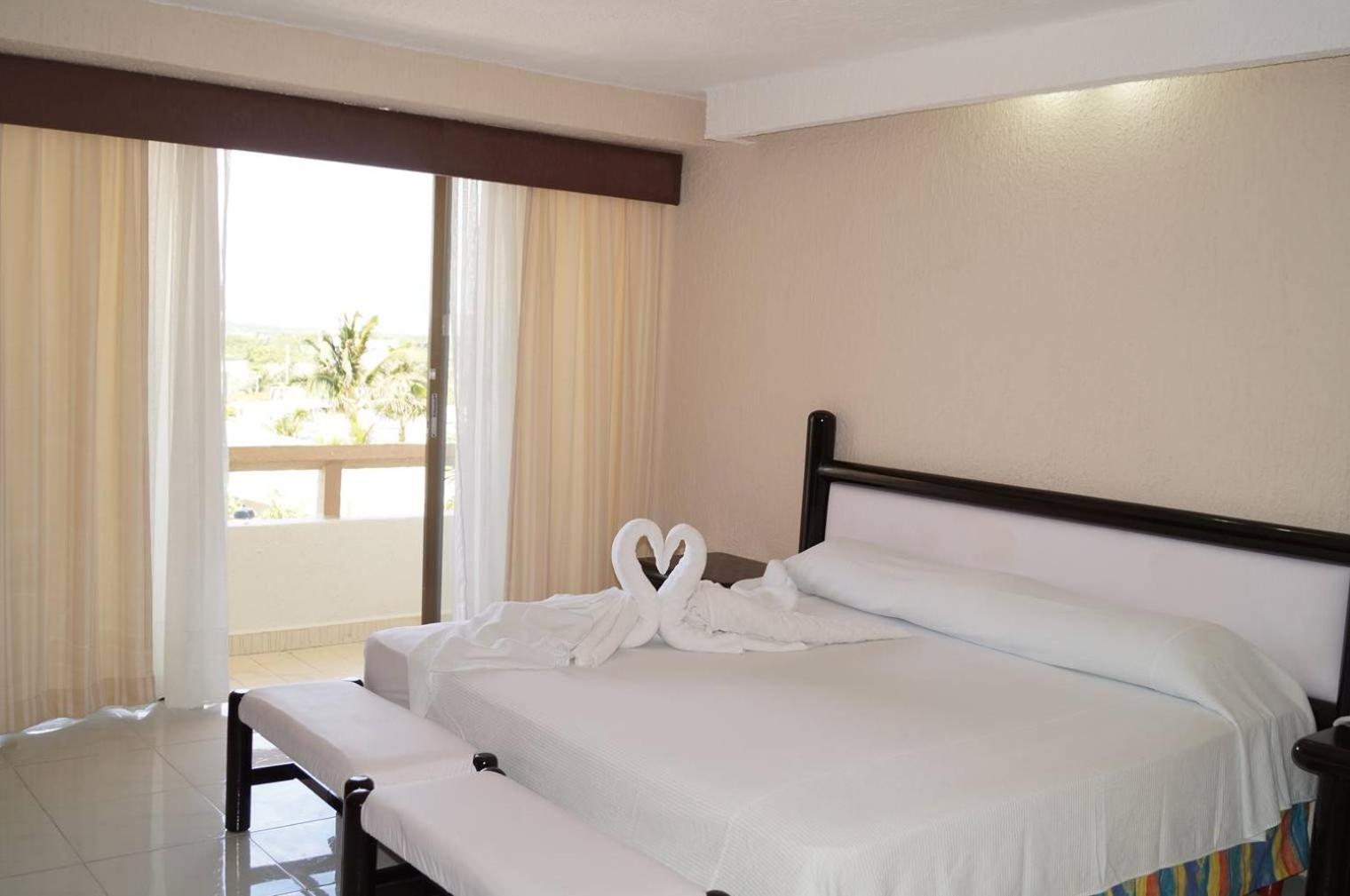 Solymar Hotel All Inclusive Канкун Экстерьер фото